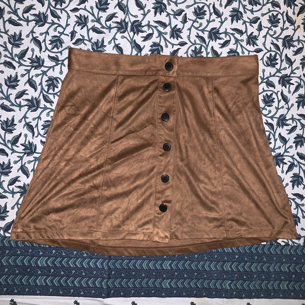 American Eagle camel colored mini skirt
